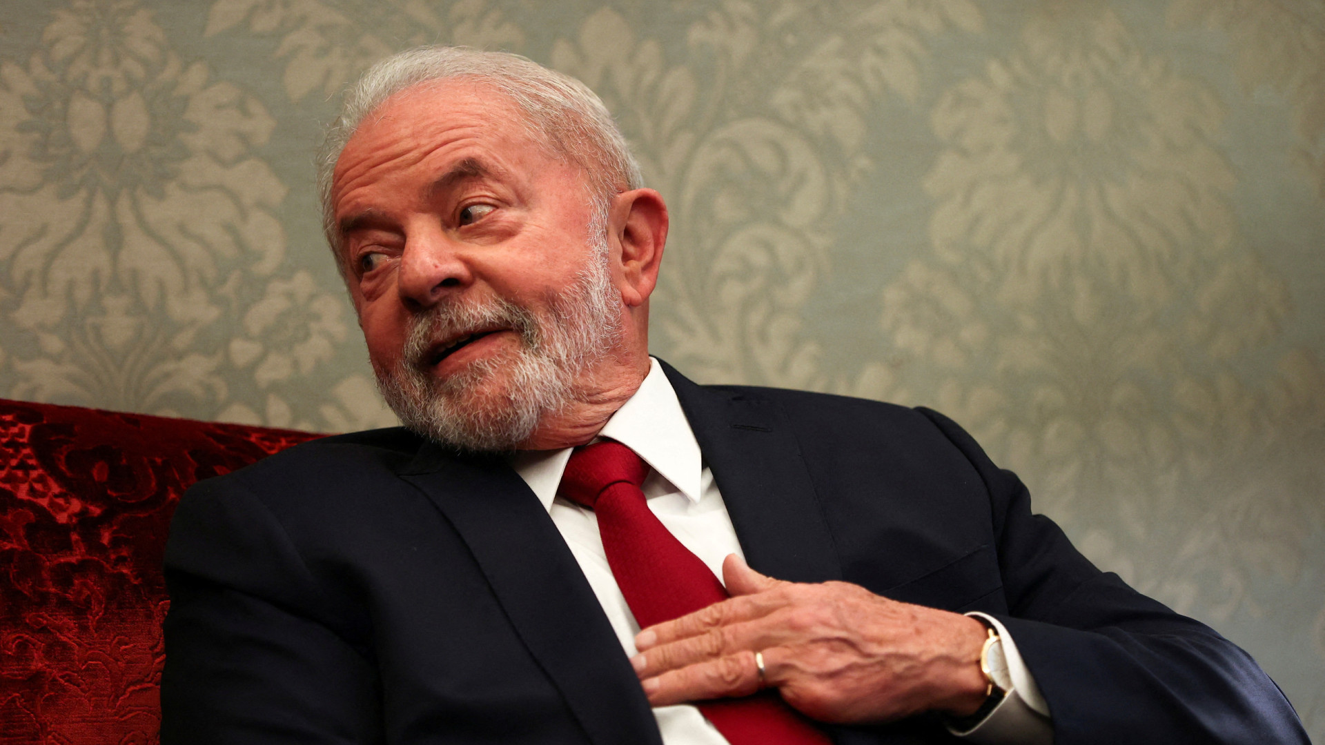 Vou escolher procurador-geral ‘que não faça denúncia falsa’, e ‘no momento certo’, diz Lula