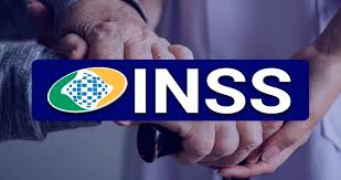 Governo suspende descontos de aposentados do INSS por tempo indeterminado