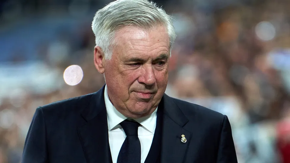 Ancelotti é capaz de desmontar problemas, afirma velho amigo Falcão